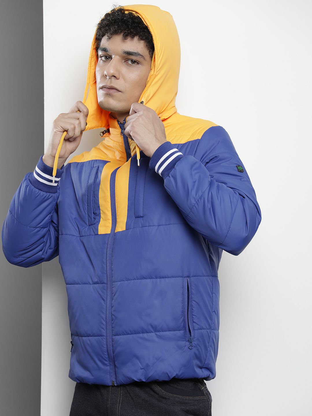 The Indian Garage Co Men Colourblock Zip-Front Hooded Puffer Jacket