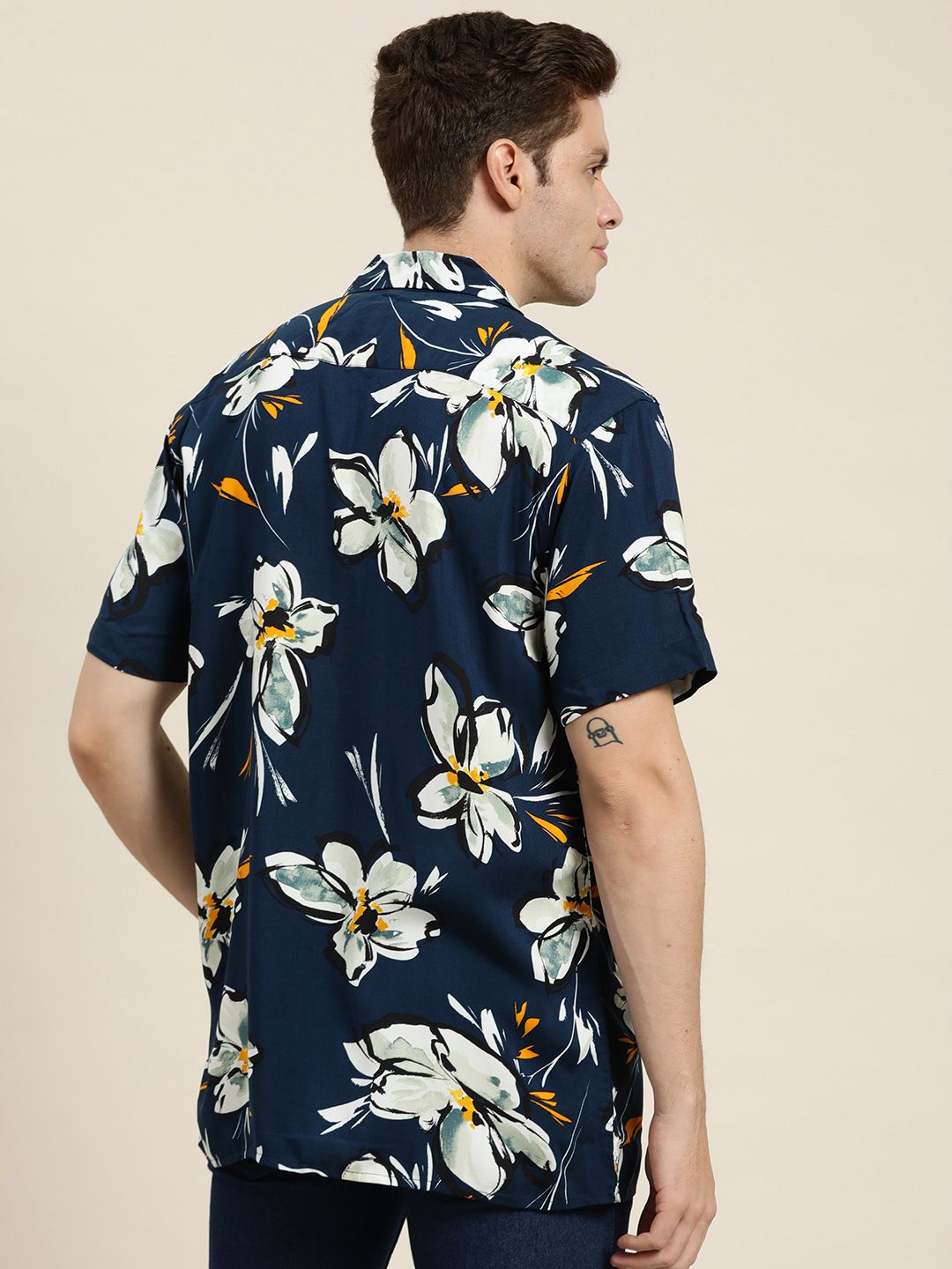 Hancock Men Navy Blue & White Santai Bercetak Baju Kasual