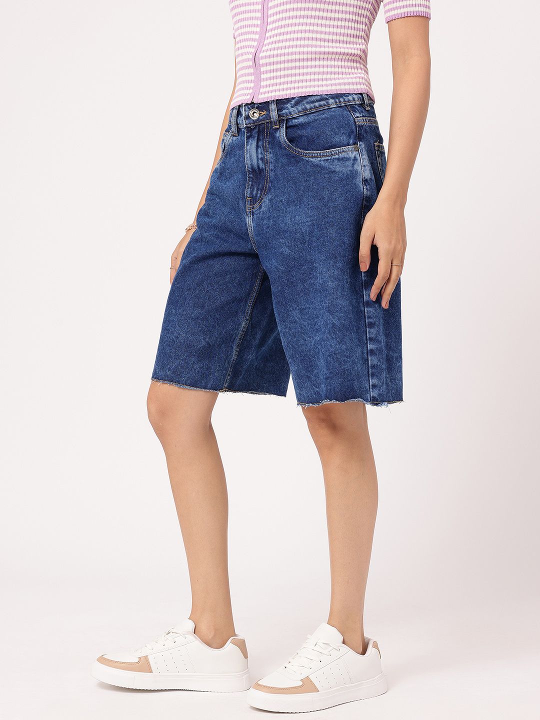 DressBerry Women Everyday Essentials Frayed Denim Shorts