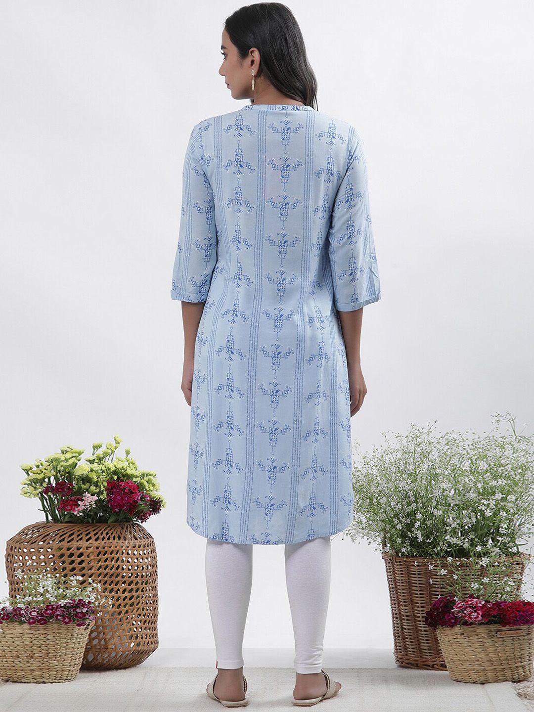 W Printed Regular Kurta with Trouser