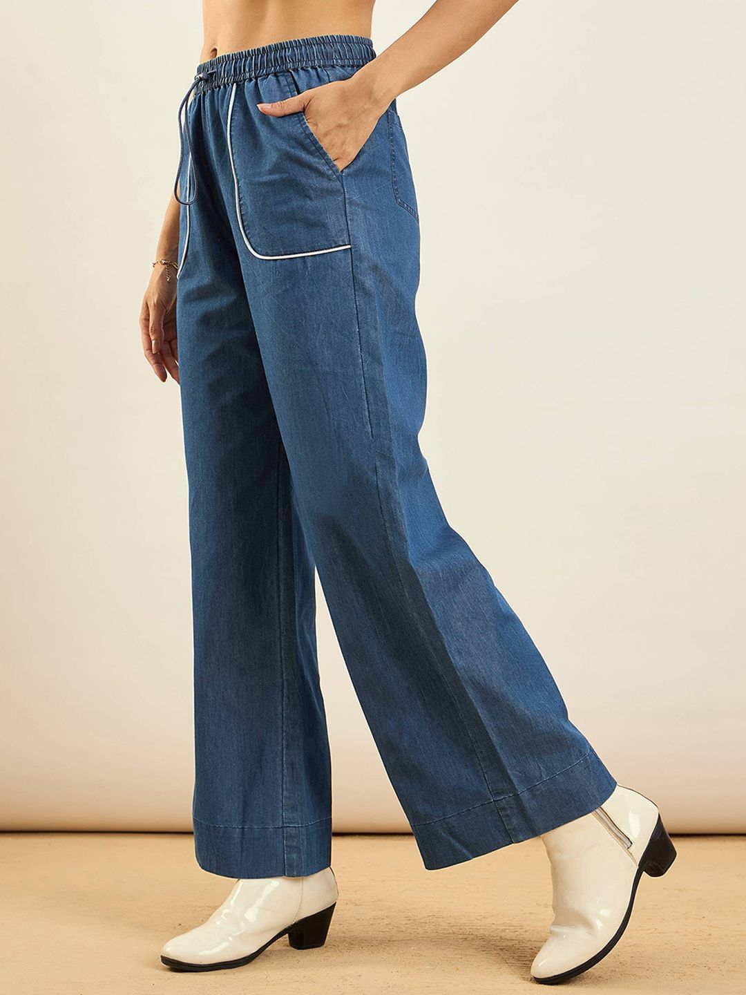 SASSAFRAS Women Pure Cotton Loose Fit High-Rise Parallel Trousers