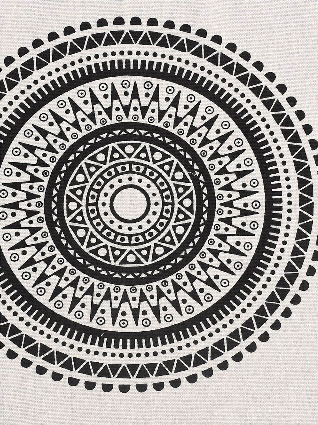 URBAN SPACE White & Black Ethnic Motifs Printed Pure Cotton 4-Seater Table Cover