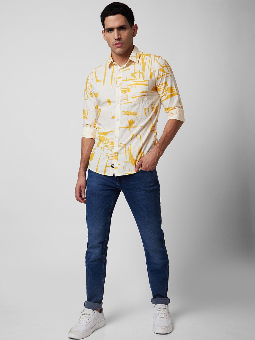 SPYKAR Abstract Printed Slim Fit Opaque Casual Shirt