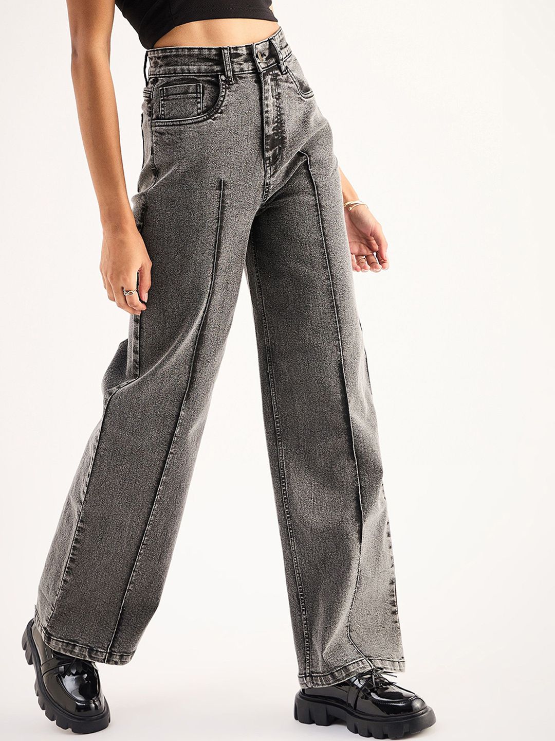SASSAFRAS BASICS Women Straight Fit High-Rise Heavy Fade Acid Wash Stretchable Jeans