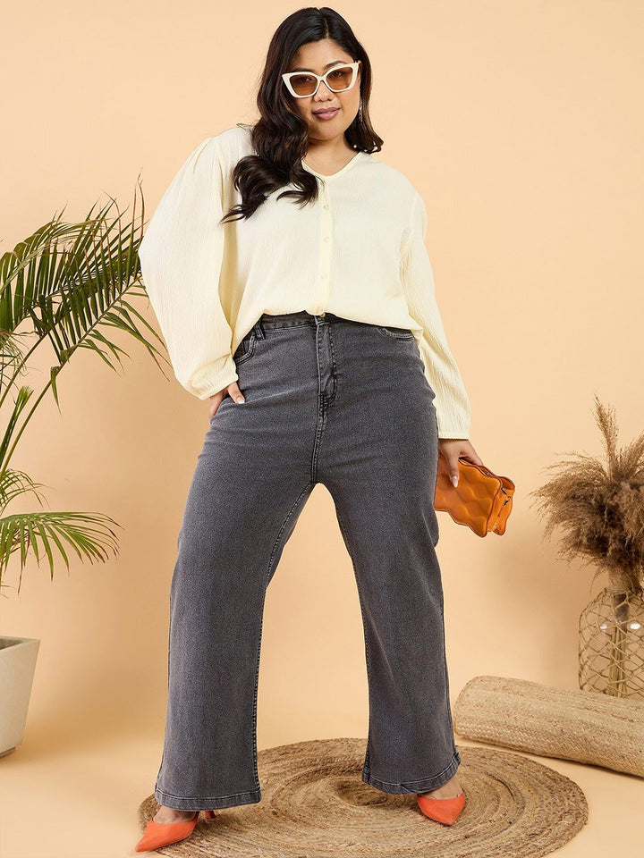 CURVY STREET Plus Size V-Neck Puff Sleeve Top