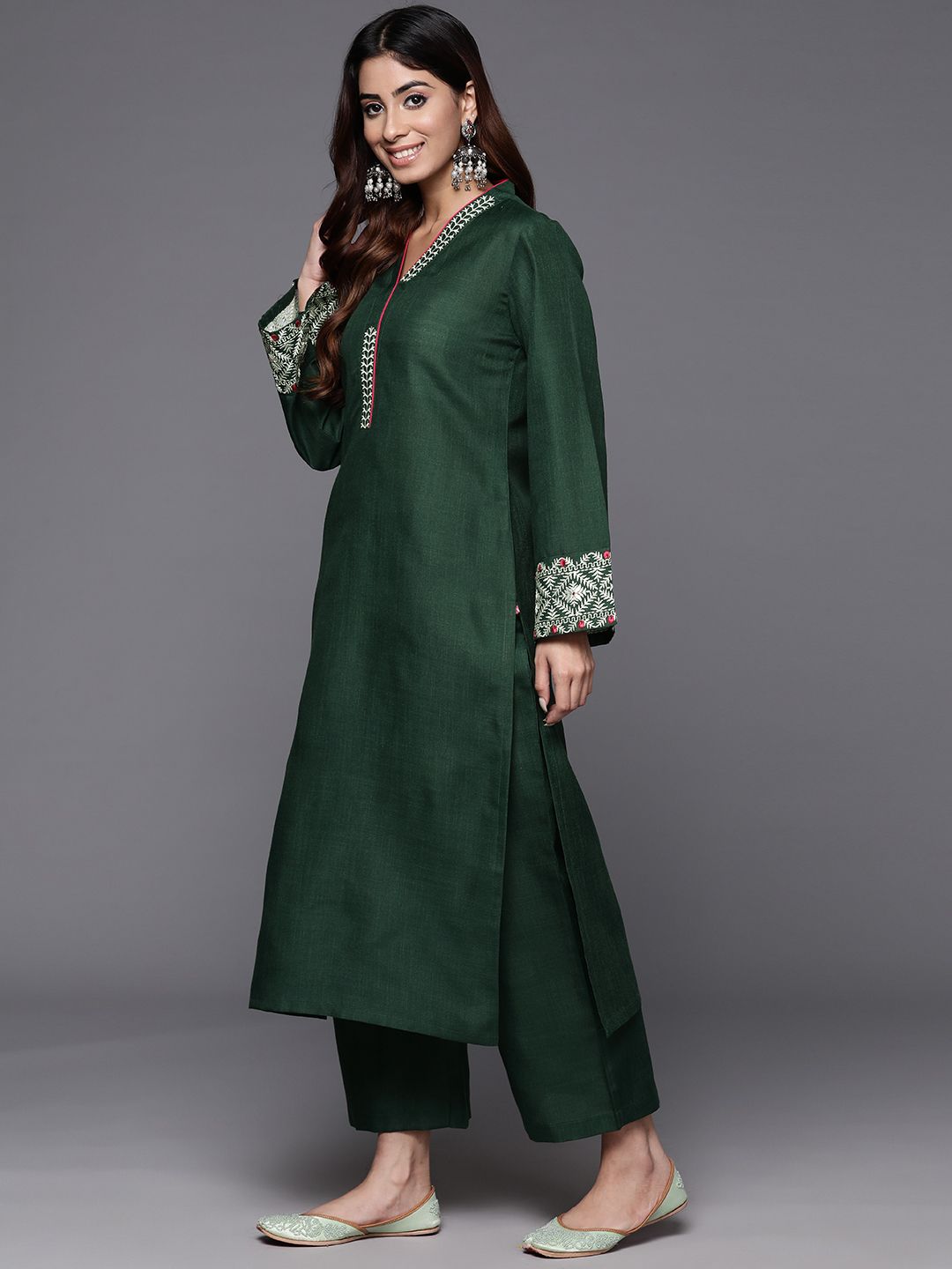 Varanga Embroidered Thread Work Kurta with Trousers