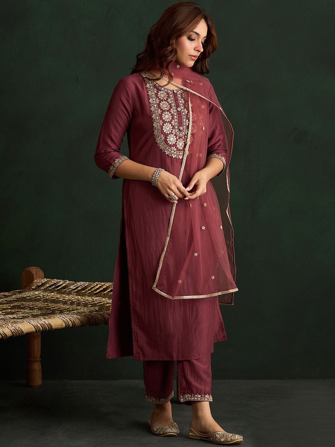 Indo Era Women Floral Embroidered Regular Kurta with Trousers & With Dupatta