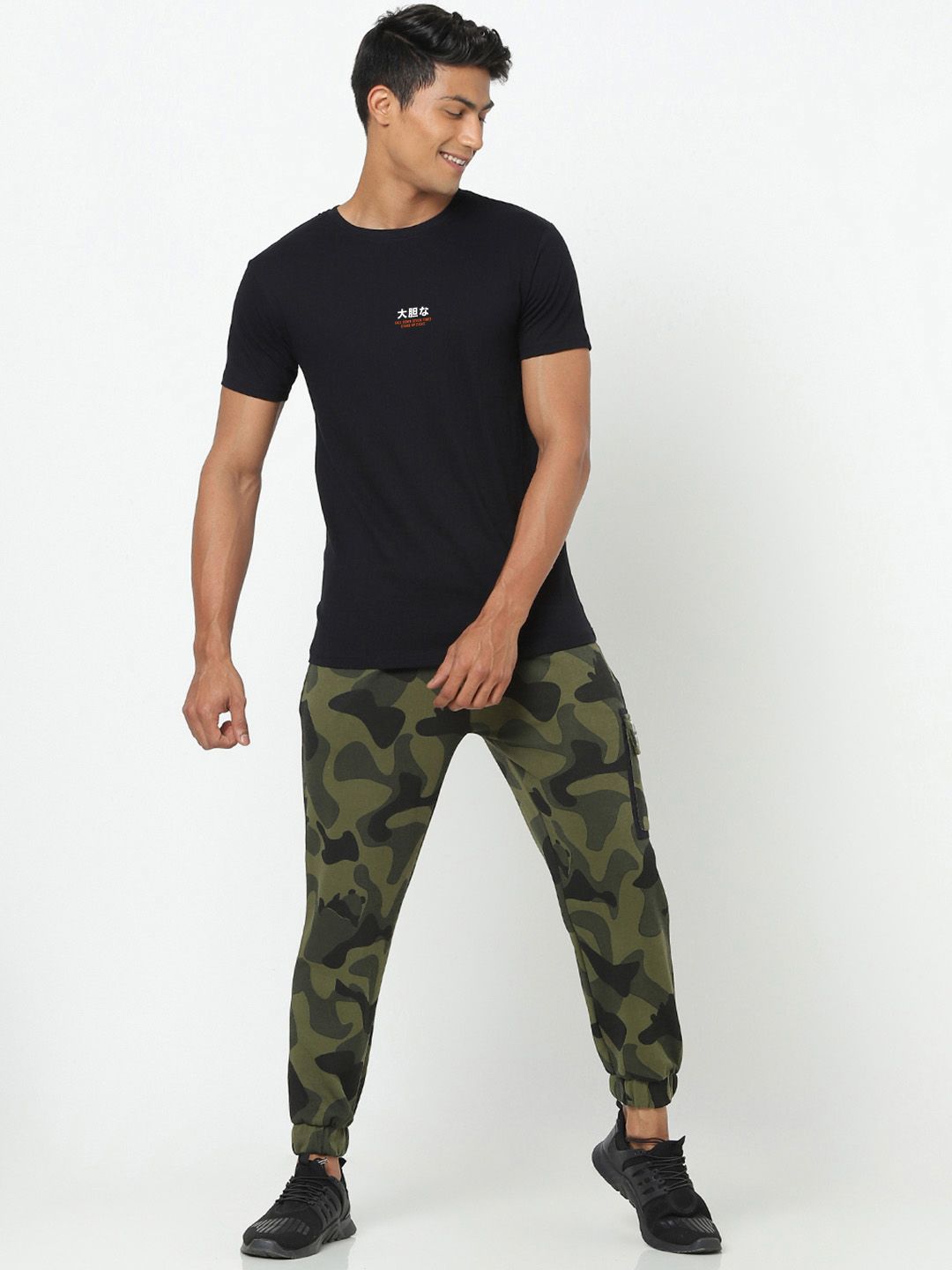 Bewakoof Men Printed Pure Cotton T-shirt