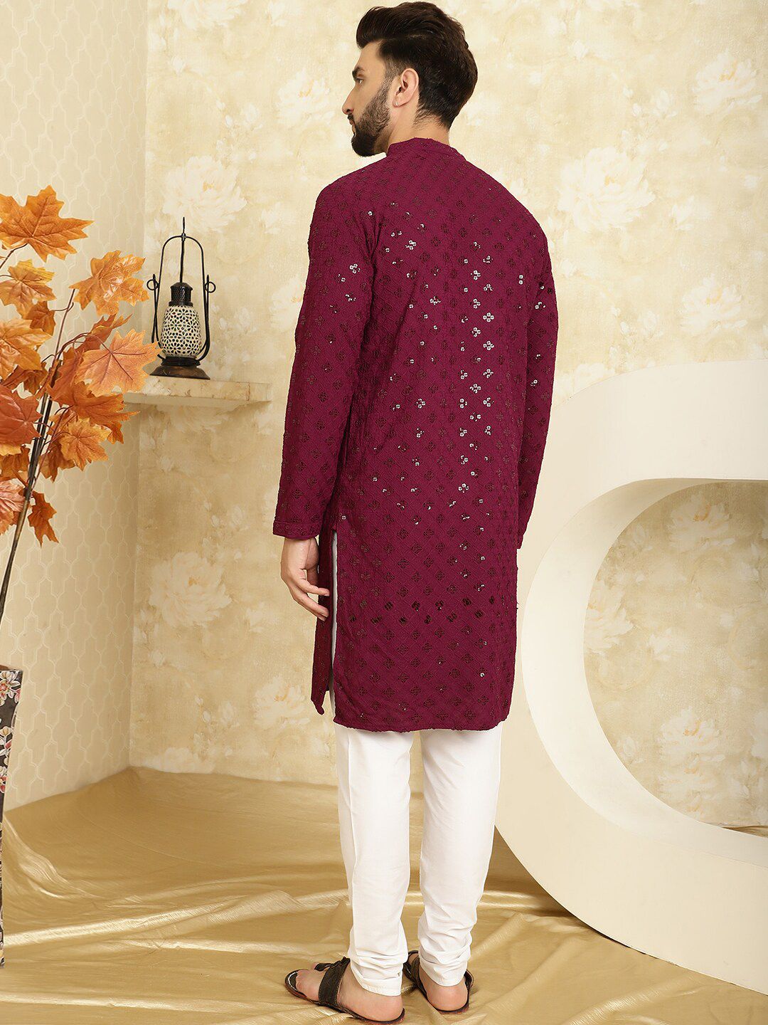 SOJANYA Motif Etnik Sulam Kurta Kapas Tulen Labuci Biasa dengan Churidar