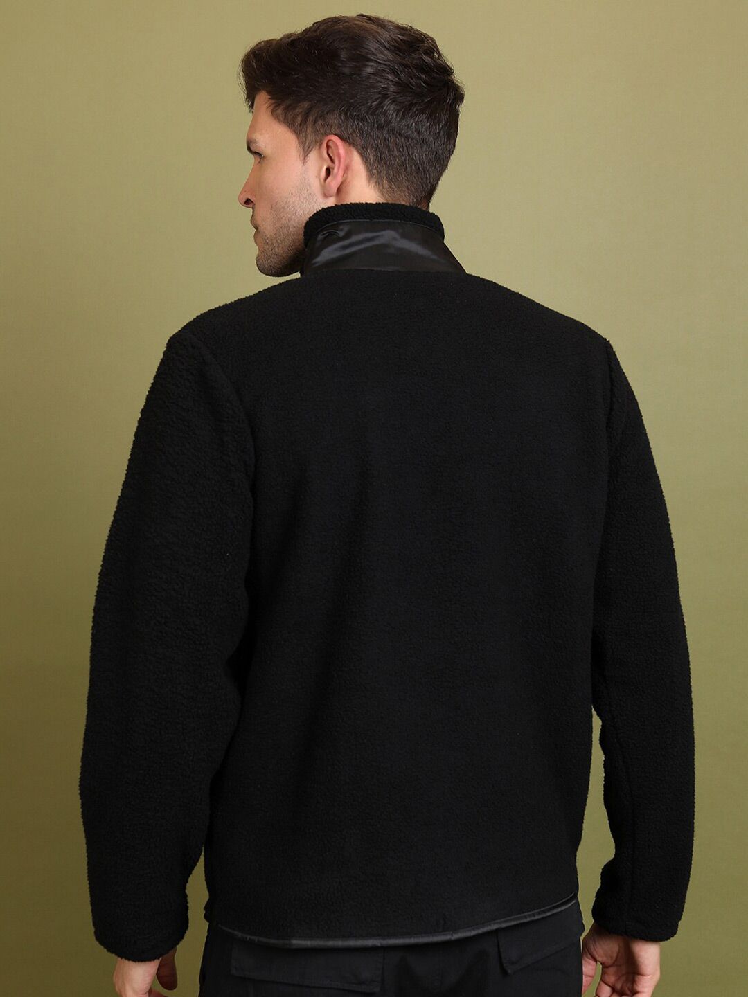 HIGHLANDER Black Mock Collar Pullover Sweatshirt