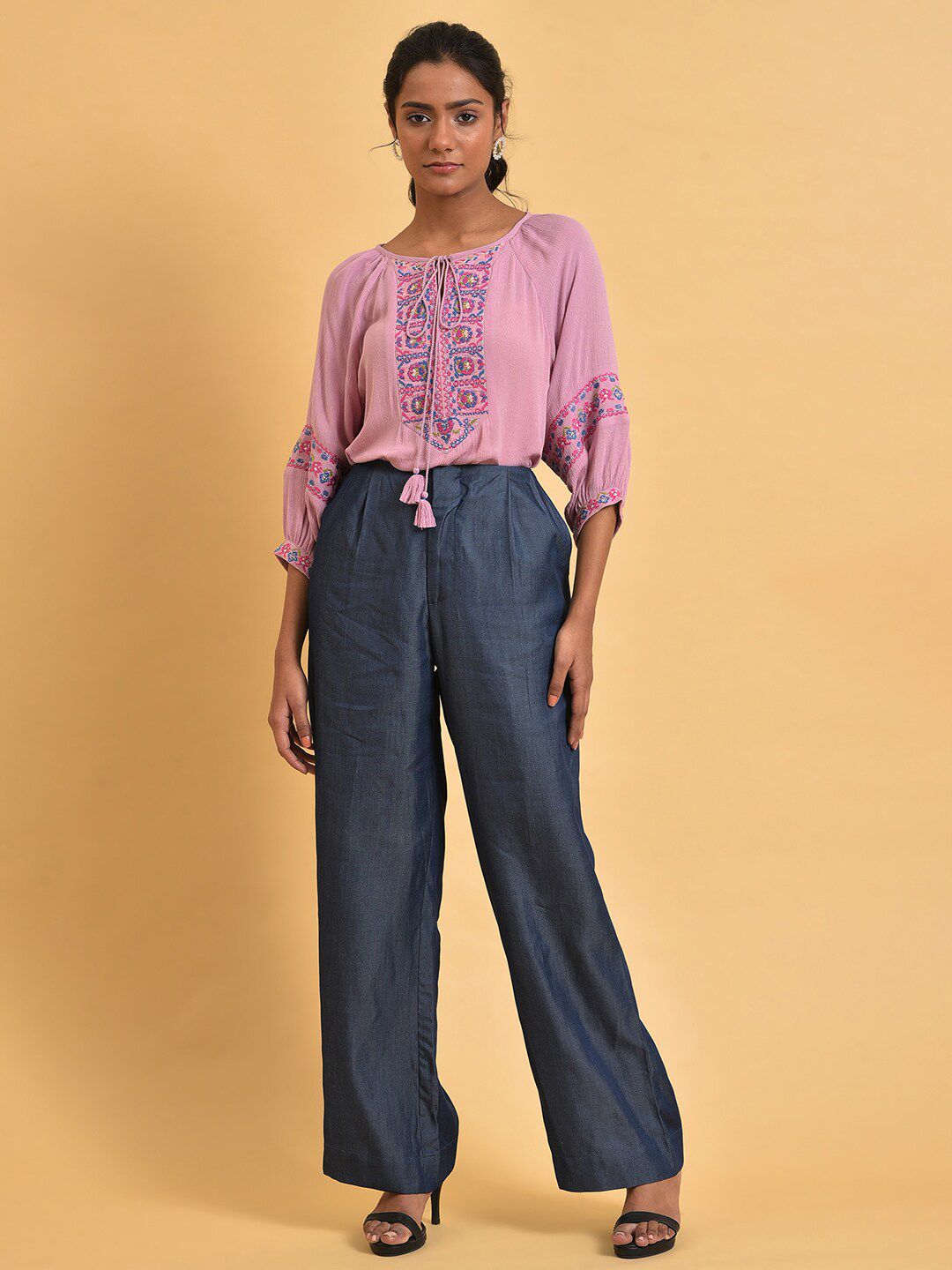 W Pure Cotton Print Tie-Up Neck Top