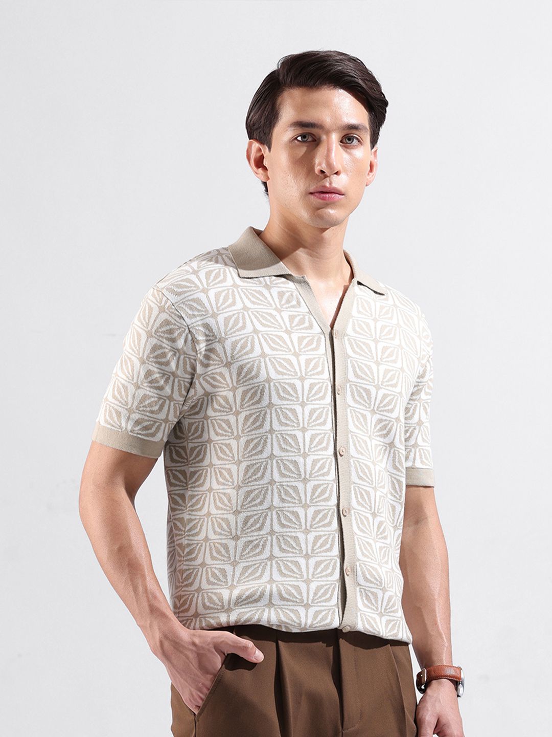 The Indian Garage Co Men Slim Fit Geometric Casual Flat Knit Shirt