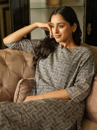 SANSKRUTIHOMES Grey & Cream Graphic Printed Pure Cotton Night Suit