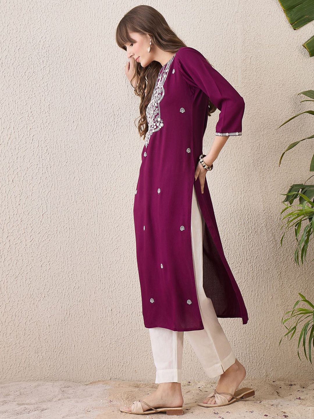 Indo Era Floral Embroidered Thread Work Straight Kurta