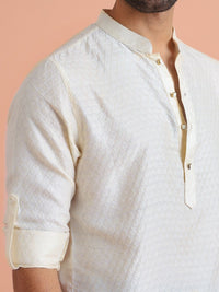KISAH Men Embroidered Thread Work Short Kurta