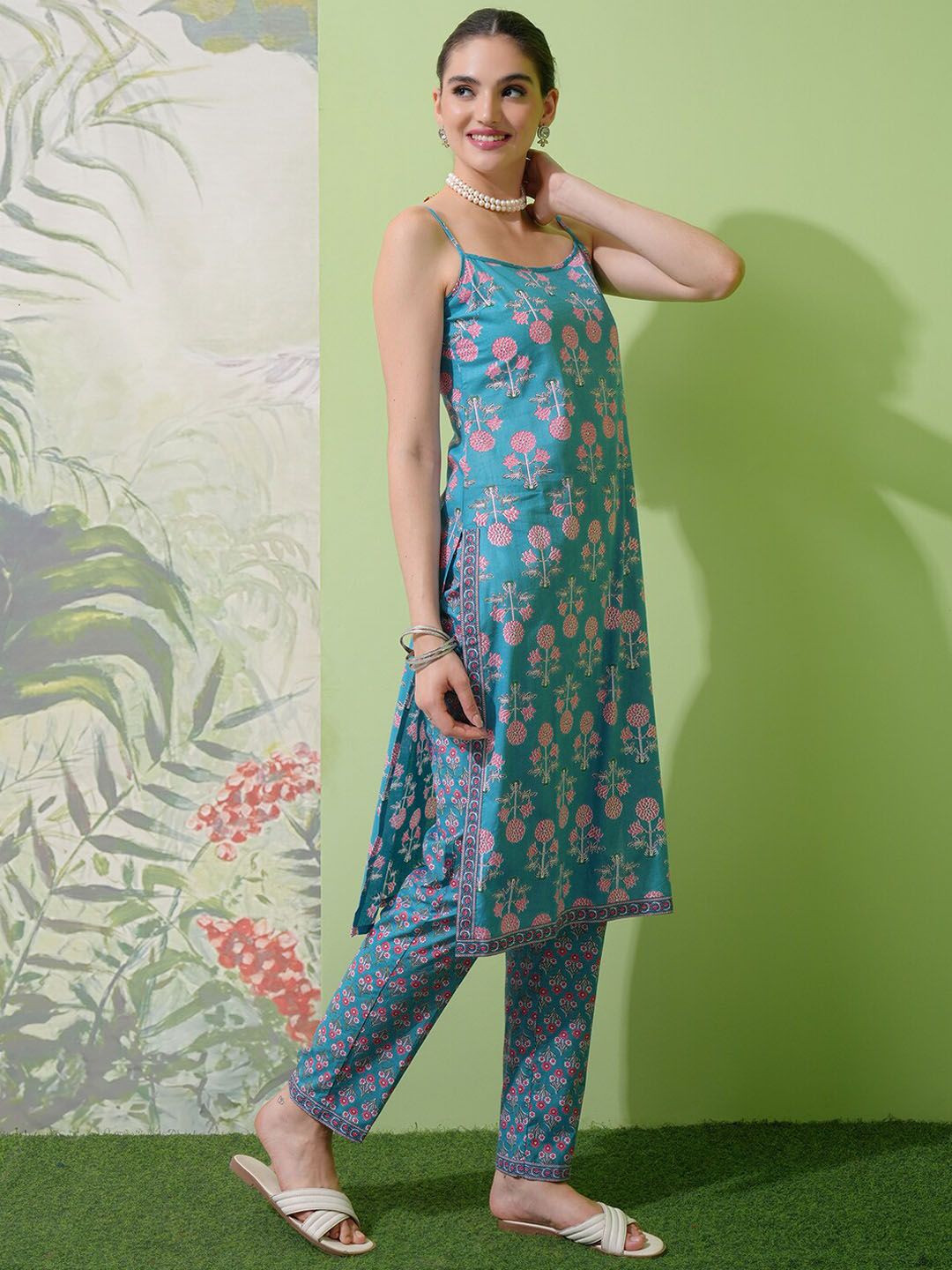 Vishudh Blue Floral Printed Pure Cotton Straight Kurta With Trousers & Dupatta