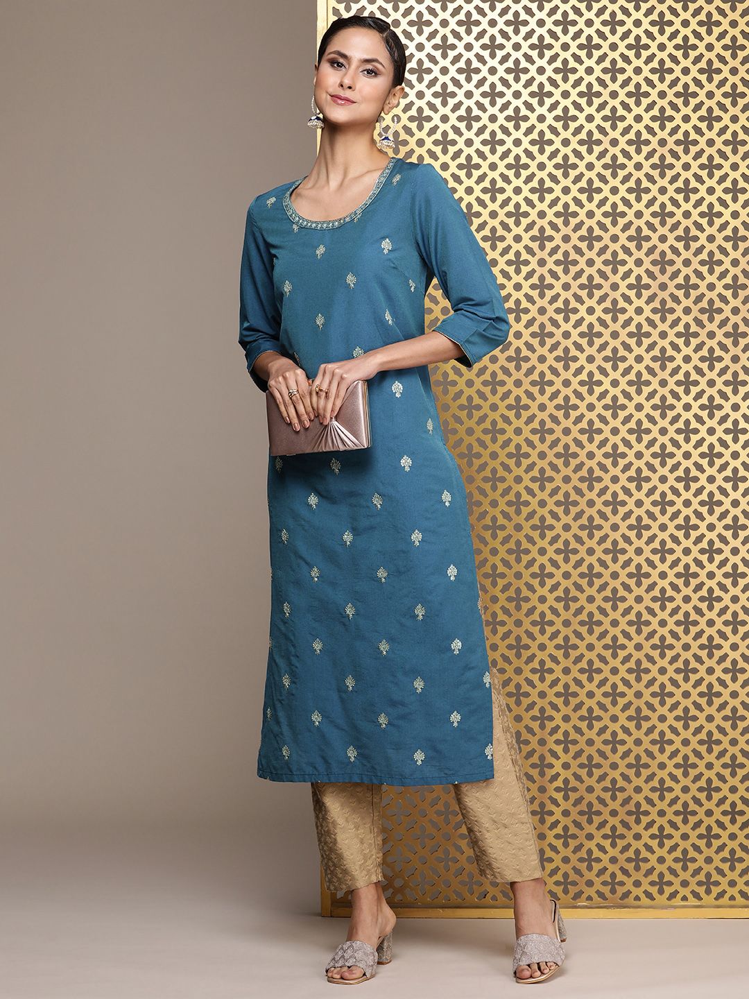 House of Pataudi Embellished Straight Jashn Kurta