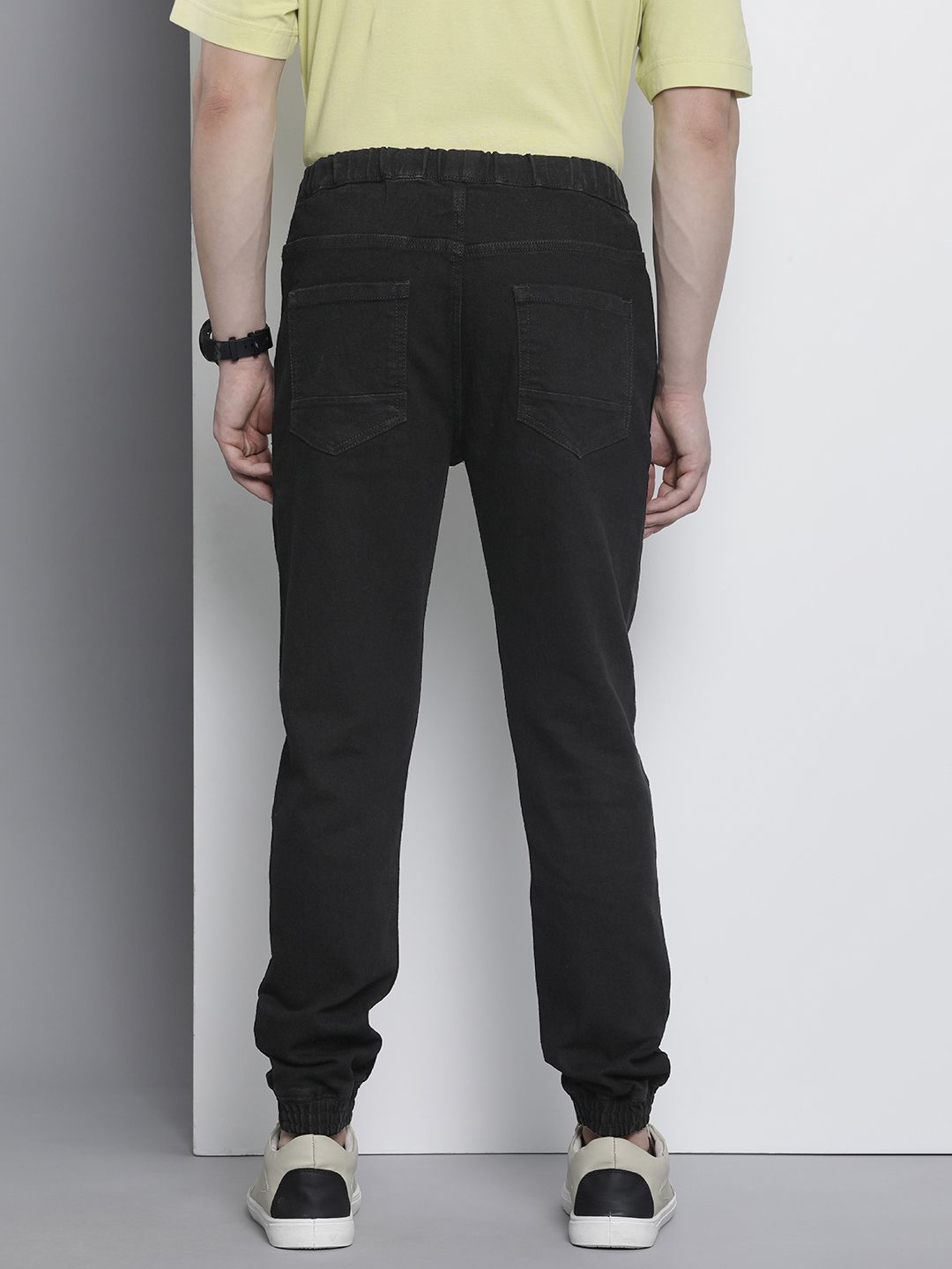The Indian Garage Co Men Solid Slim Fit Jeans