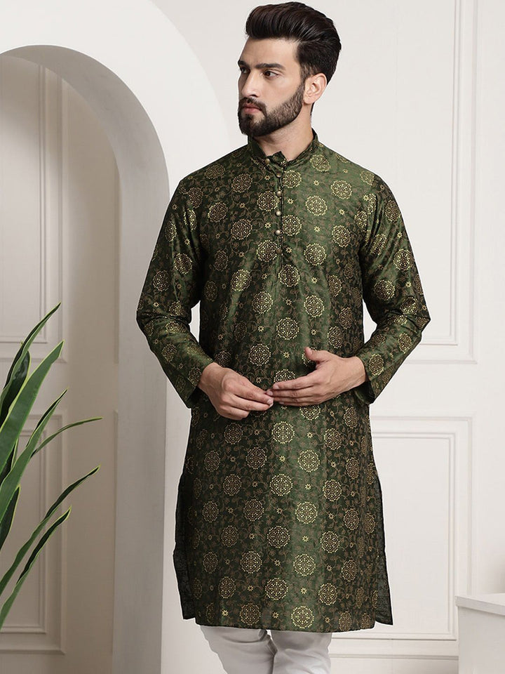 SOJANYA Floral Printed Mandarin Collar Straight Kurta