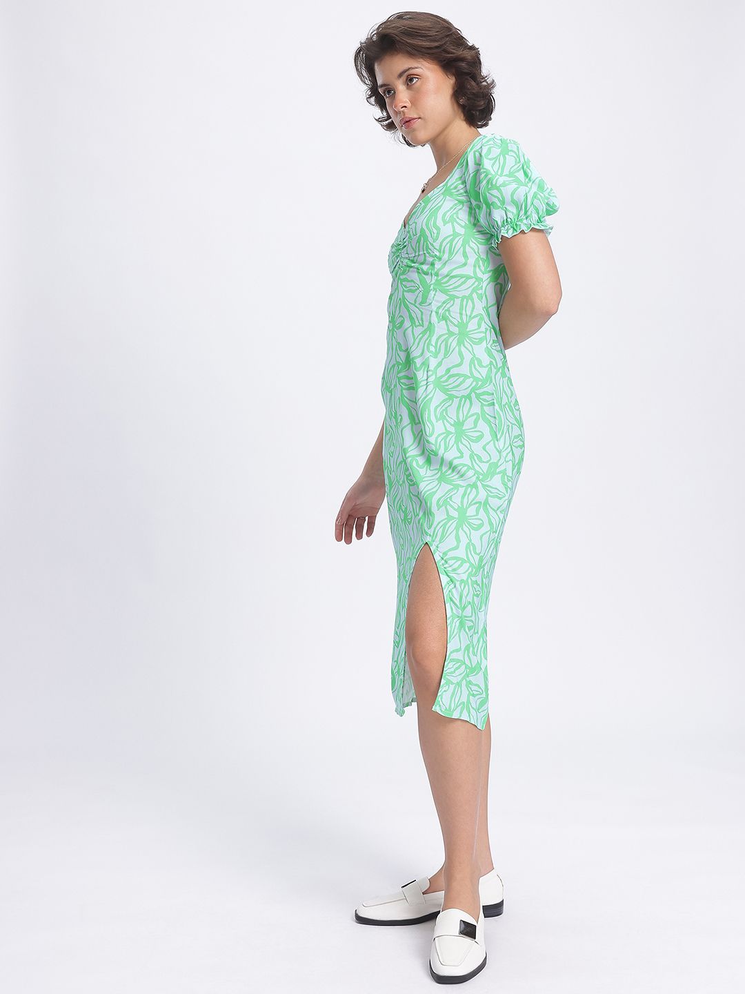 DressBerry Floral Muse Sweetheart Neck Ruched Front Slit Detail Sheath Midi Dress