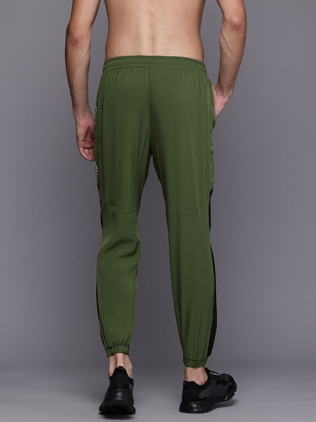 HRX by Hrithik Roshan Men Typography Printed Rapid-Dry Training Joggers