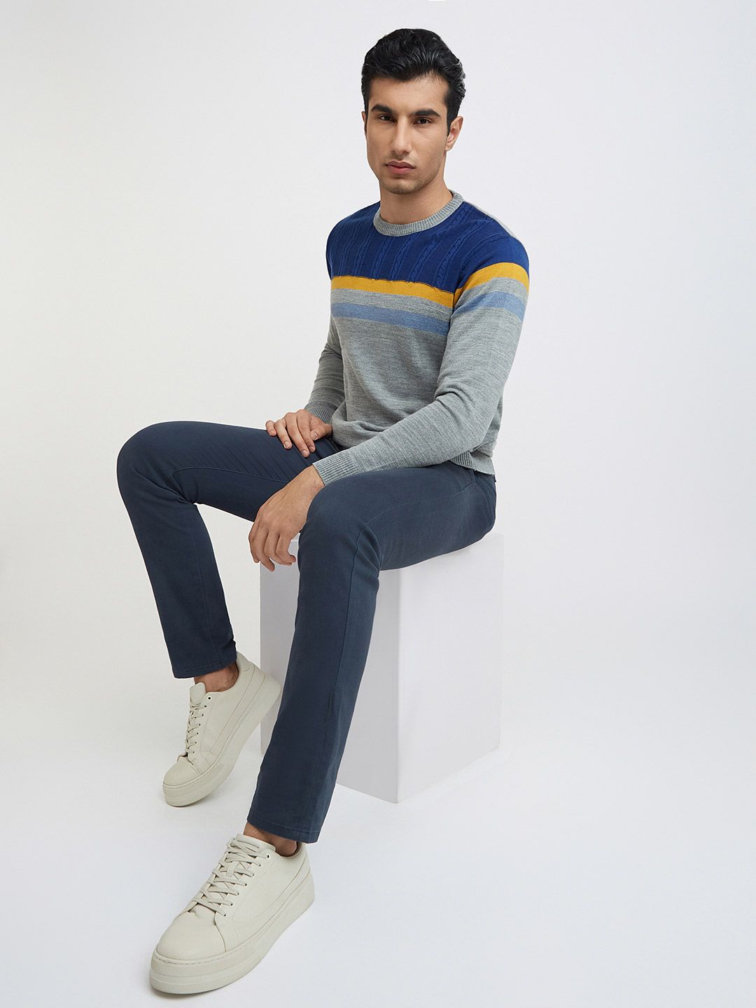 Raymond Men Grey Melange & Blue Colourblocked Pullover