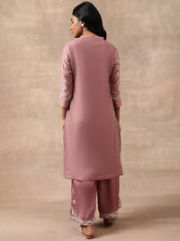 W The Folksong Collection Thread Work Embroidered Cotton Silk Straight Kurta