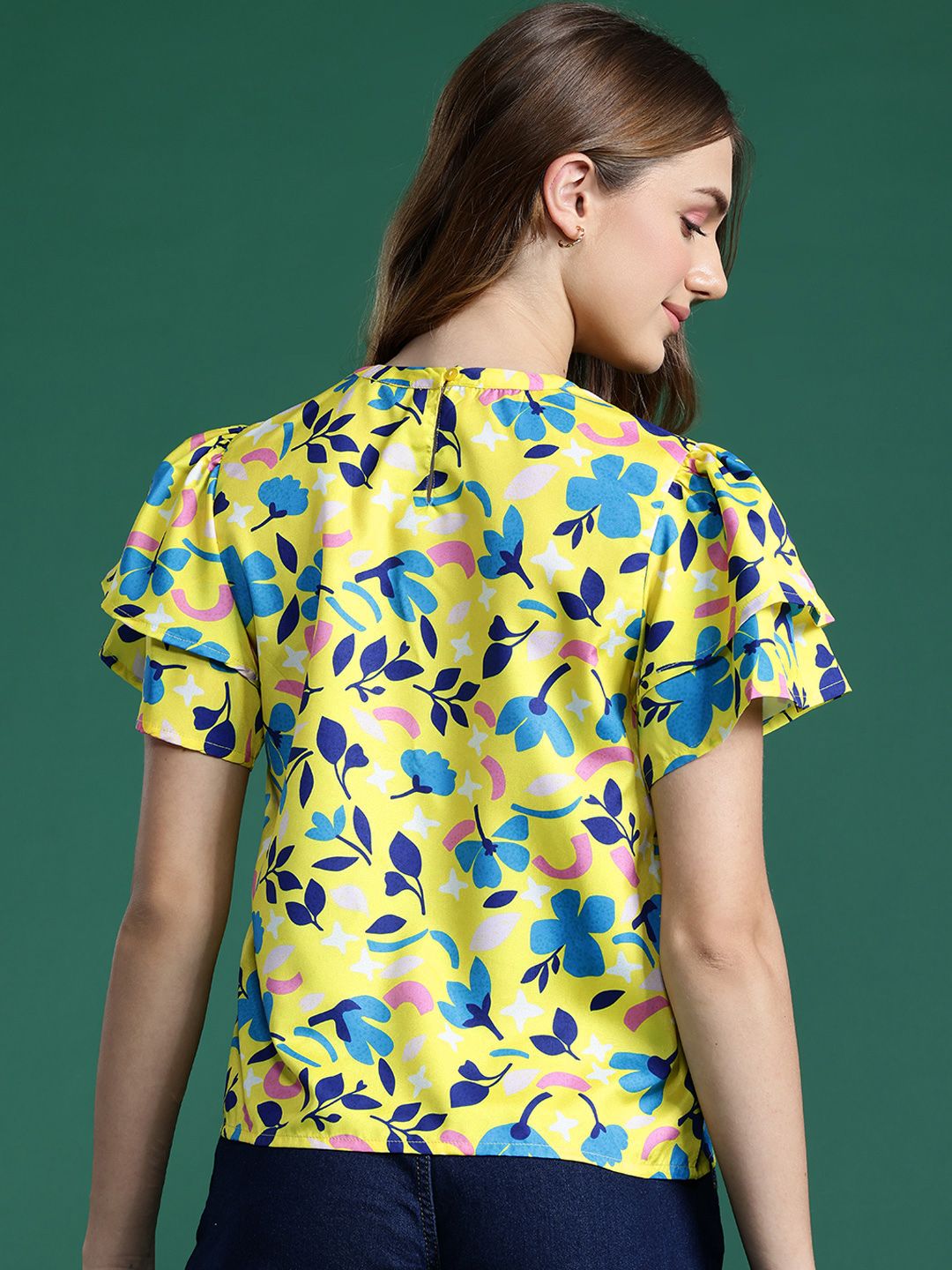 DressBerry Floral Print Flutter Sleeves Top