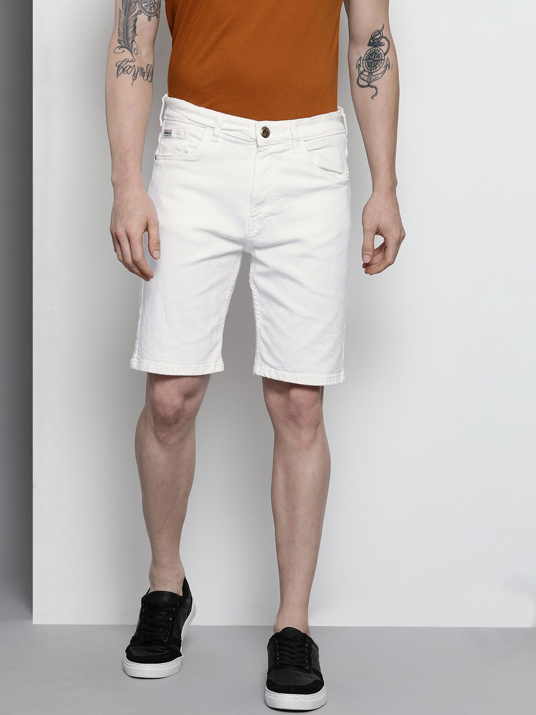 The Indian Garage Co Men White Slim Fit Regular Shorts