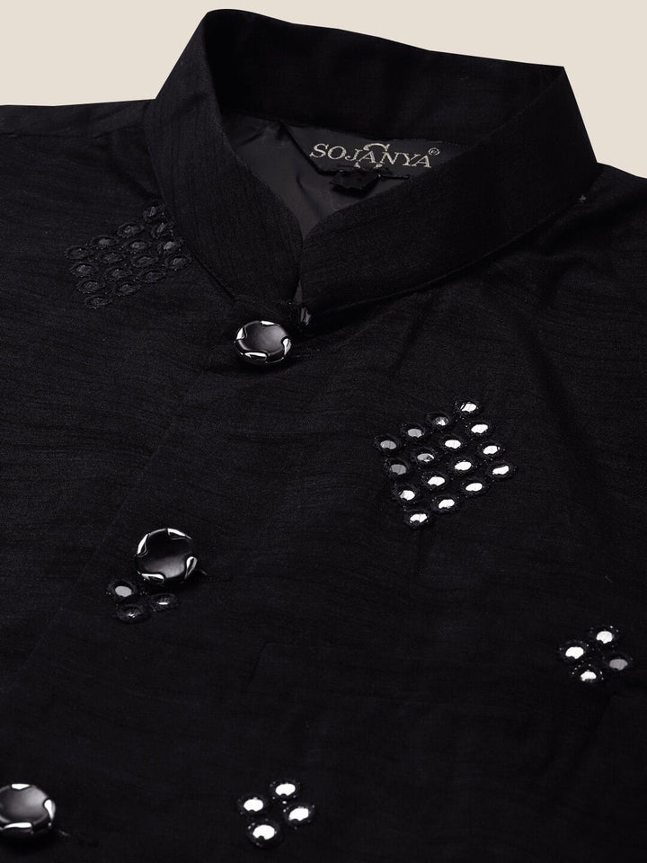 SOJANYA Mandarin Collar Straight Regular Kurta With Churidar & Nehru Jacket