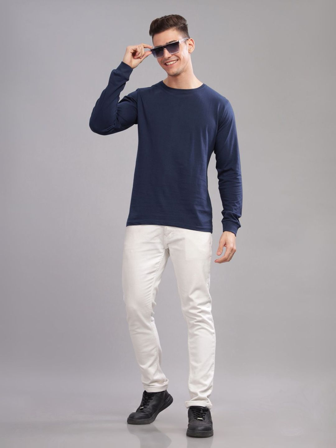 ADRO Men Solid Round Neck T-shirt