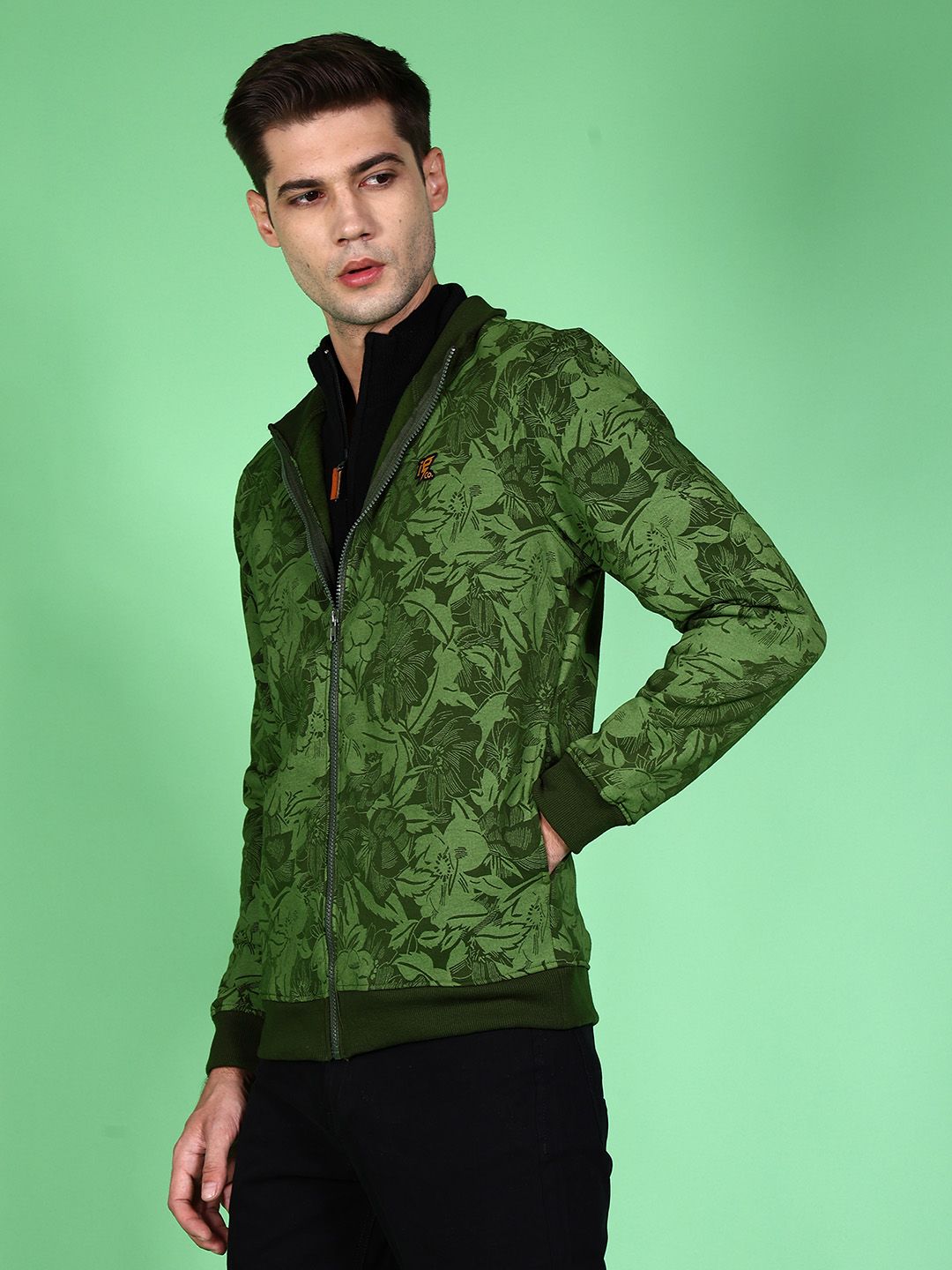 The Indian Garage Co Men Green Printed Sweatshirt