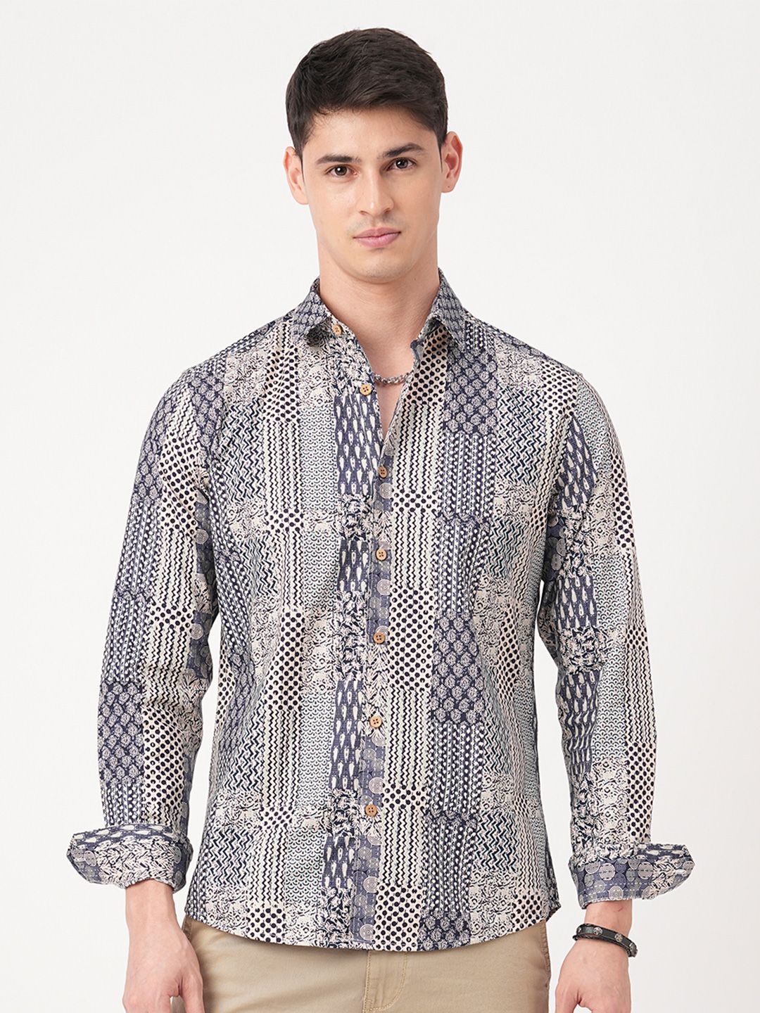 VASTRADO Men Classic Relaxed Fit Cutaway Collar Abstract Printed Cotton Casual Shirt