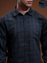 HIGHLANDER Men Navy & Brown Slim Fit Checked Casual Shirt