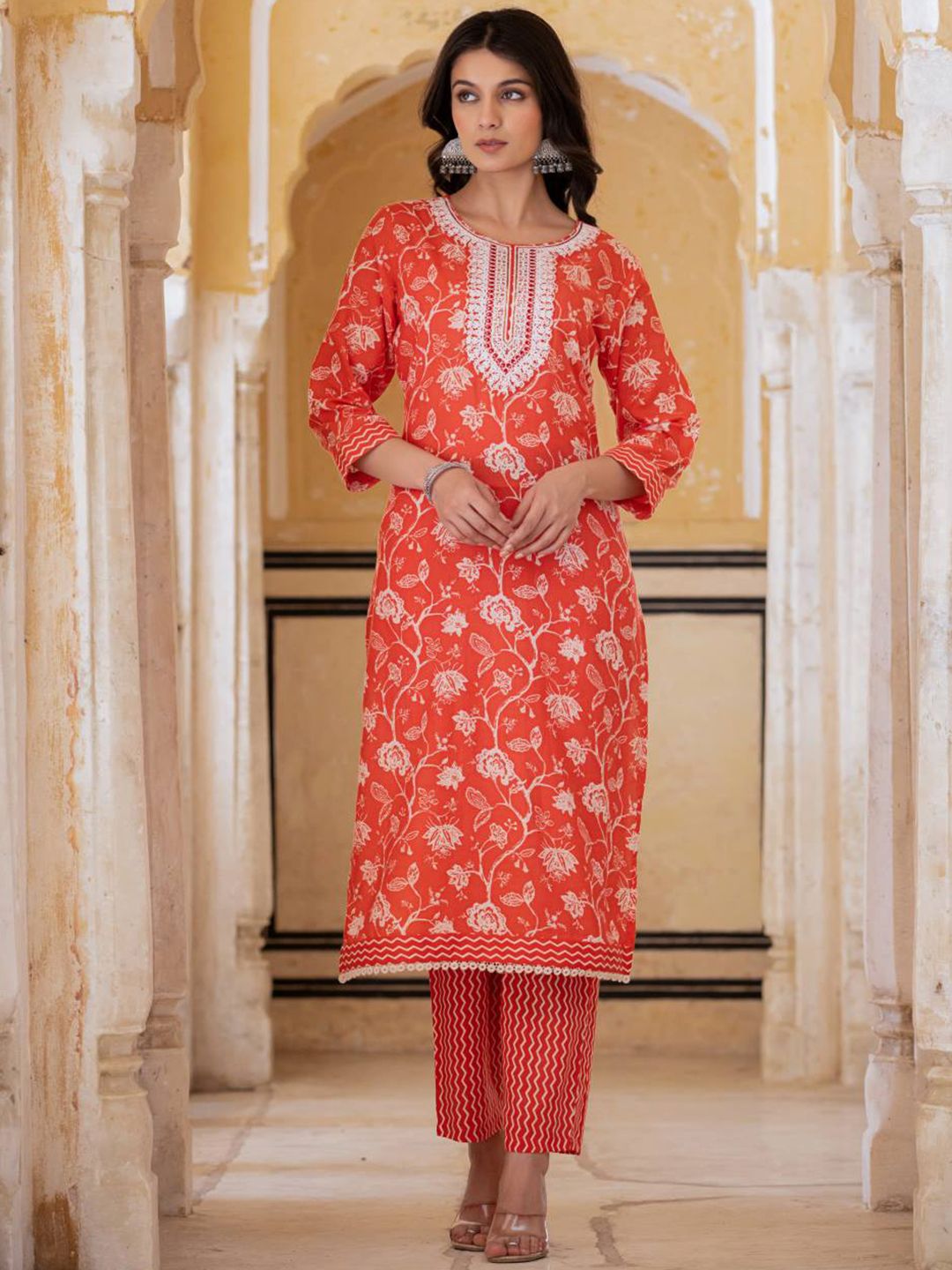 Varanga Floral Printed Regular Thread Work Kurta with Trousers & With Dupatta