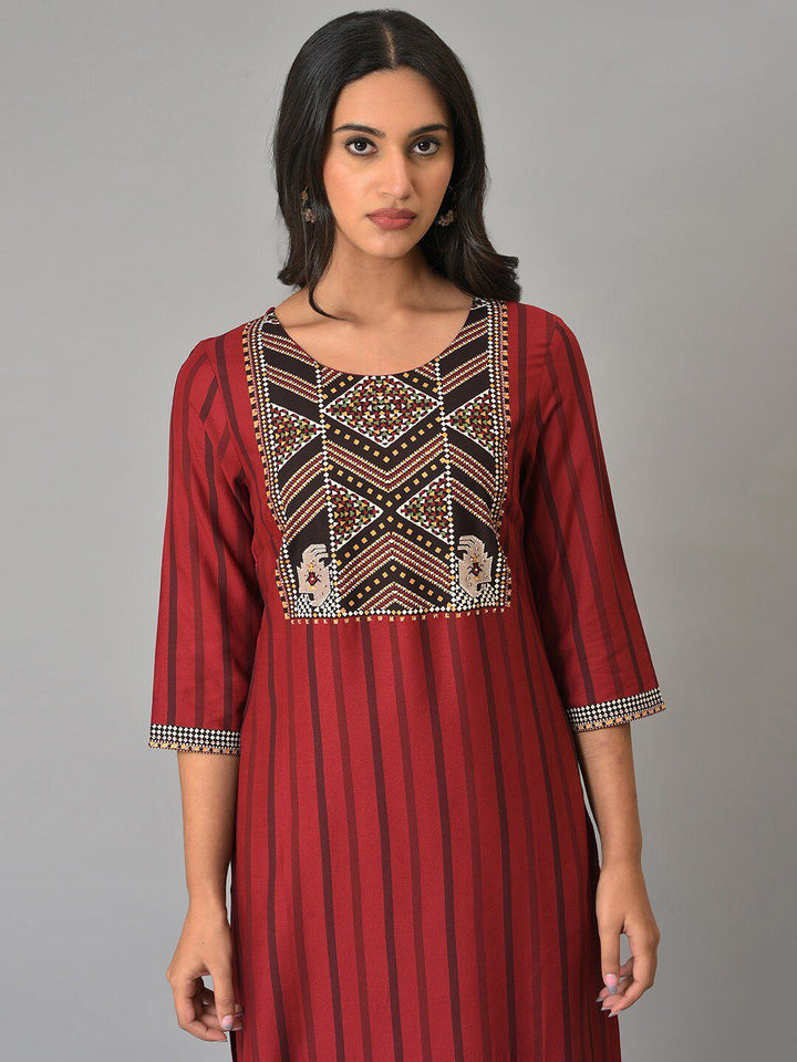 W Women Round Neck Striped Kurta