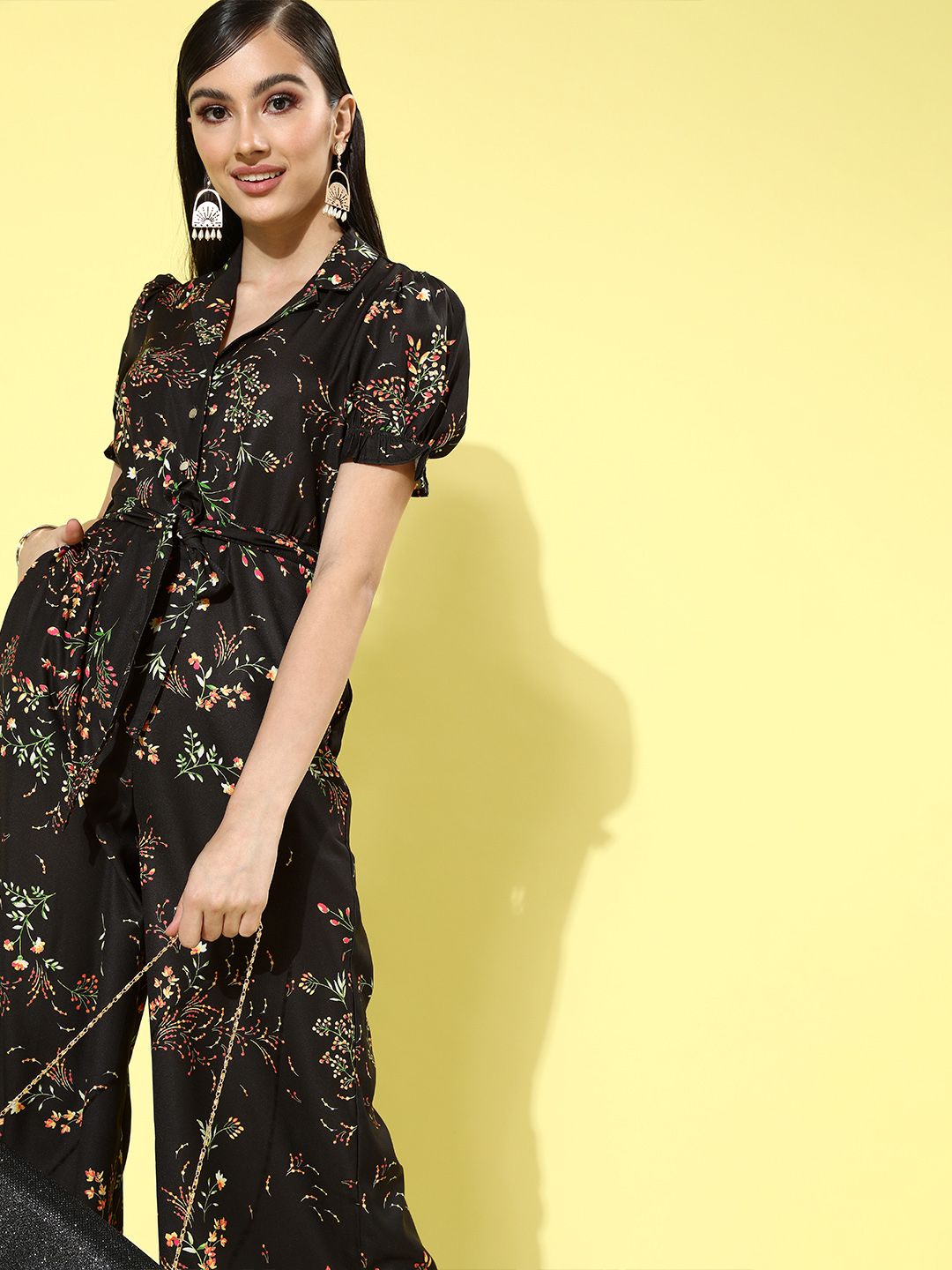 DressBerry Women Stylish Black Printed Romantic Florals Jumpsuit