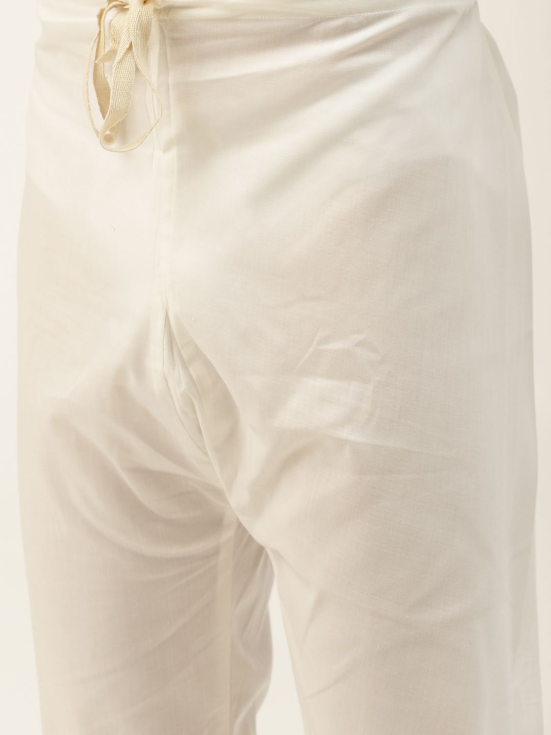 SOJANYA Men Pink & White Embroidered Thread Work Kurta with Churidar & Nehru Jacket