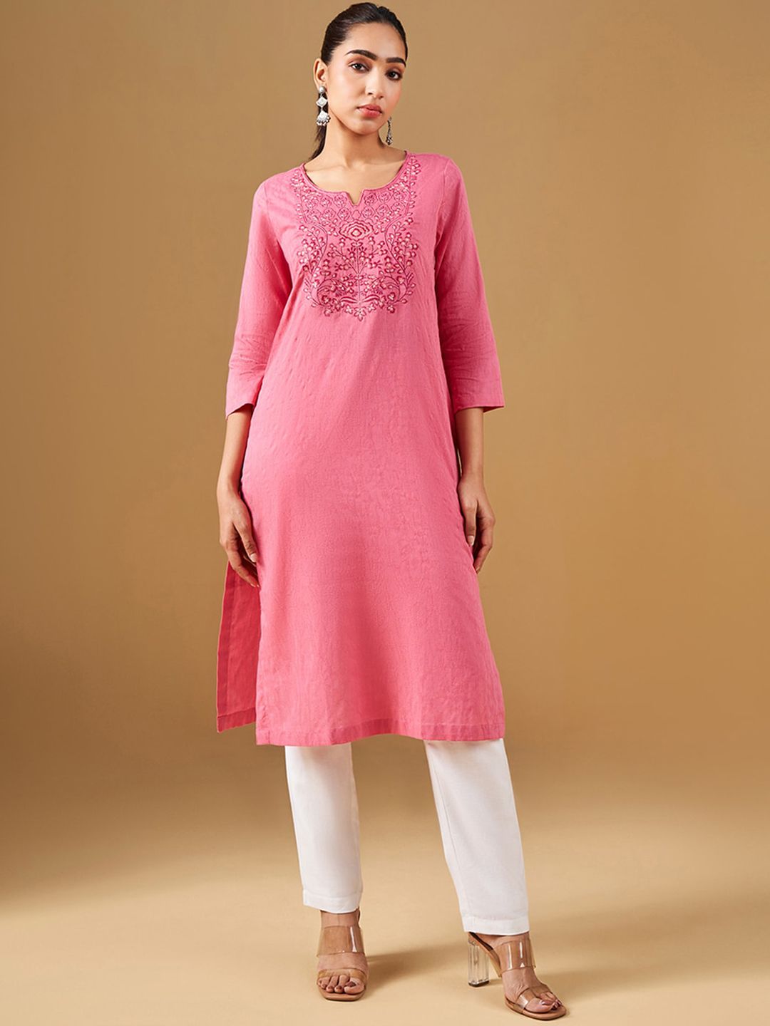 Global Desi Ethnic Motifs Notch Neck Yoke Design Thread Work Cotton Kurta