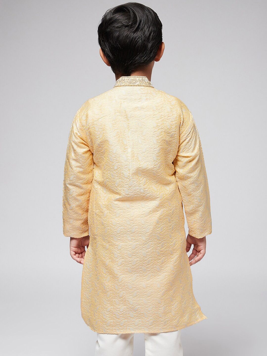 SOJANYA Boys Gold-Toned Thread Work Kurta