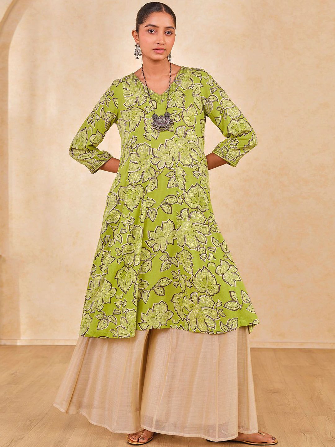 Global Desi Floral Printed V-Neck A-Line Kurta