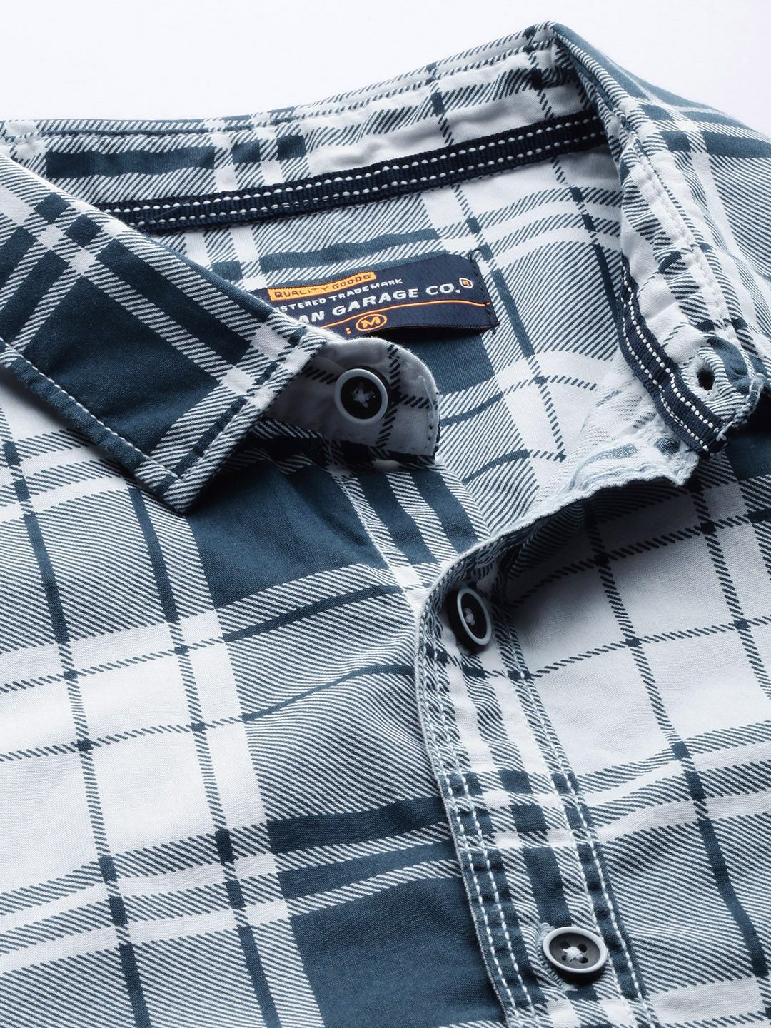 The Indian Garage Co Men White & Blue Slim Fit Checked Casual Shirt