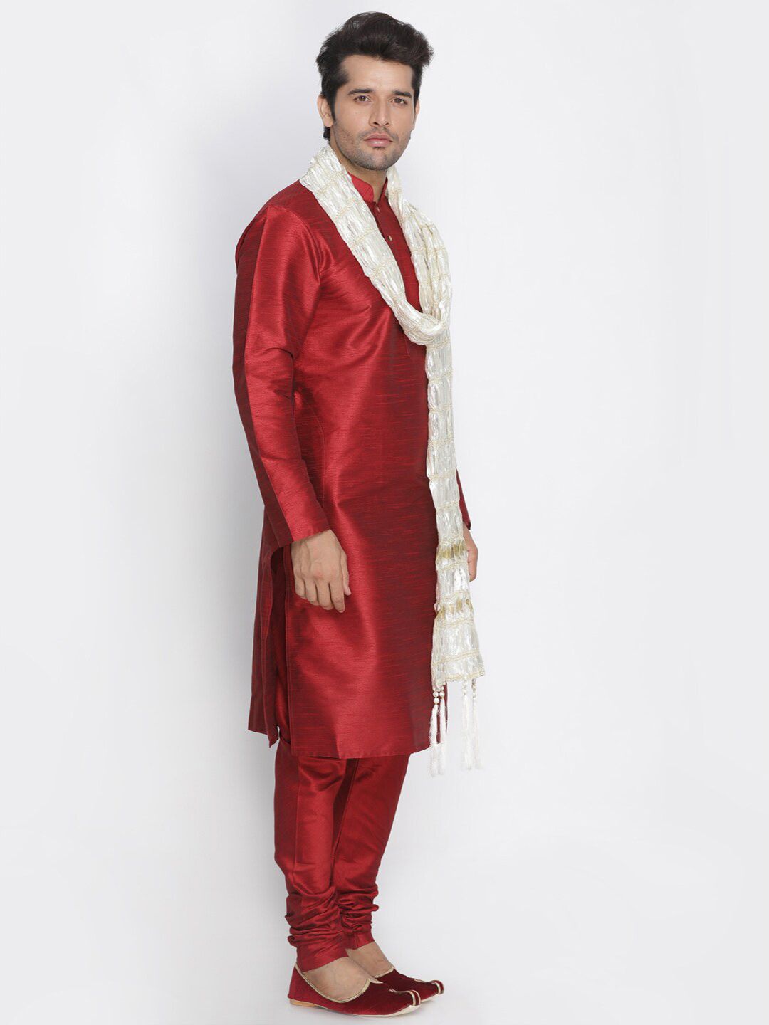 VASTRAMAY Self Design Dupatta with Zari