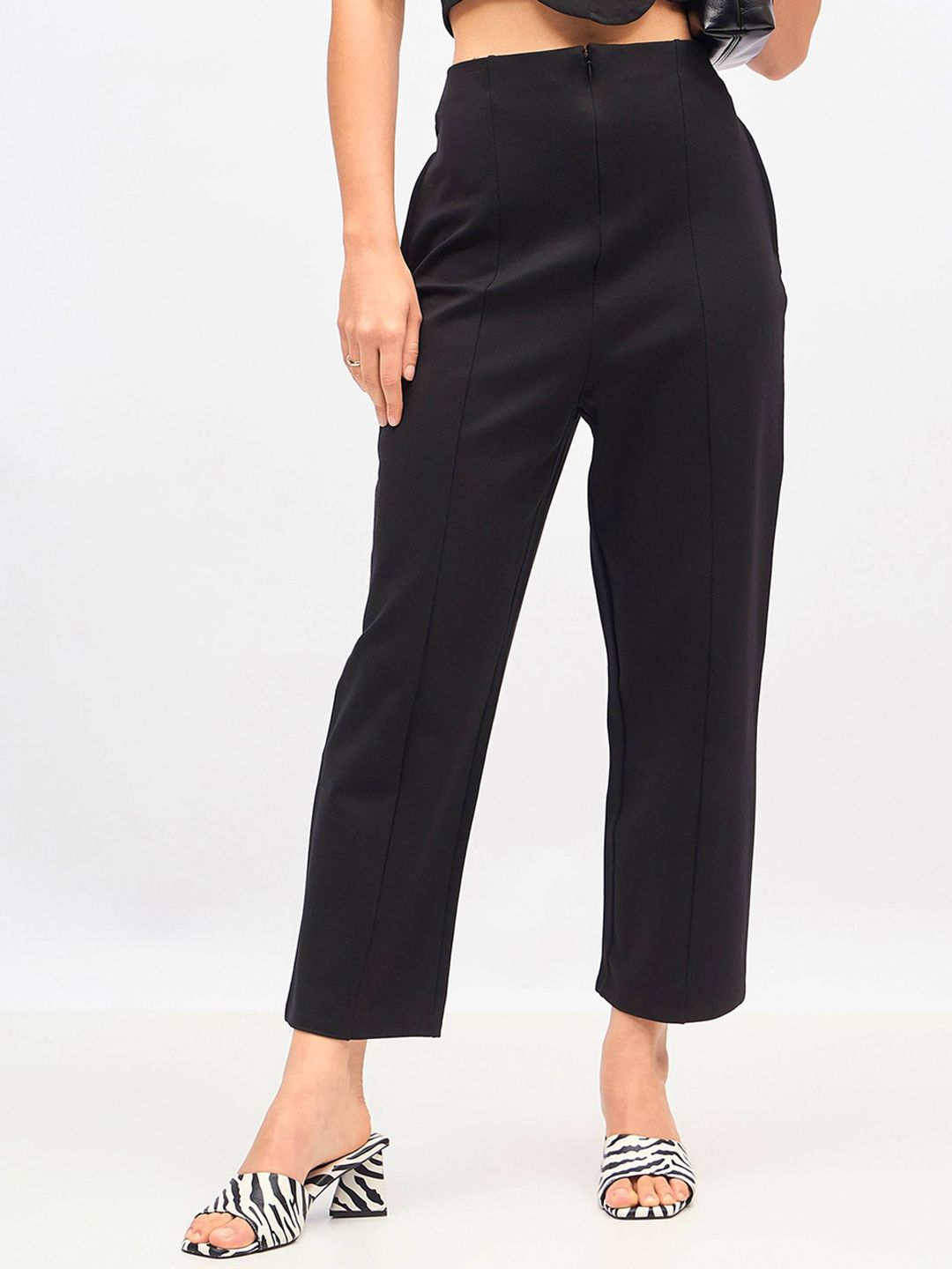 SASSAFRAS Women Black Straight Fit High-Rise Trousers