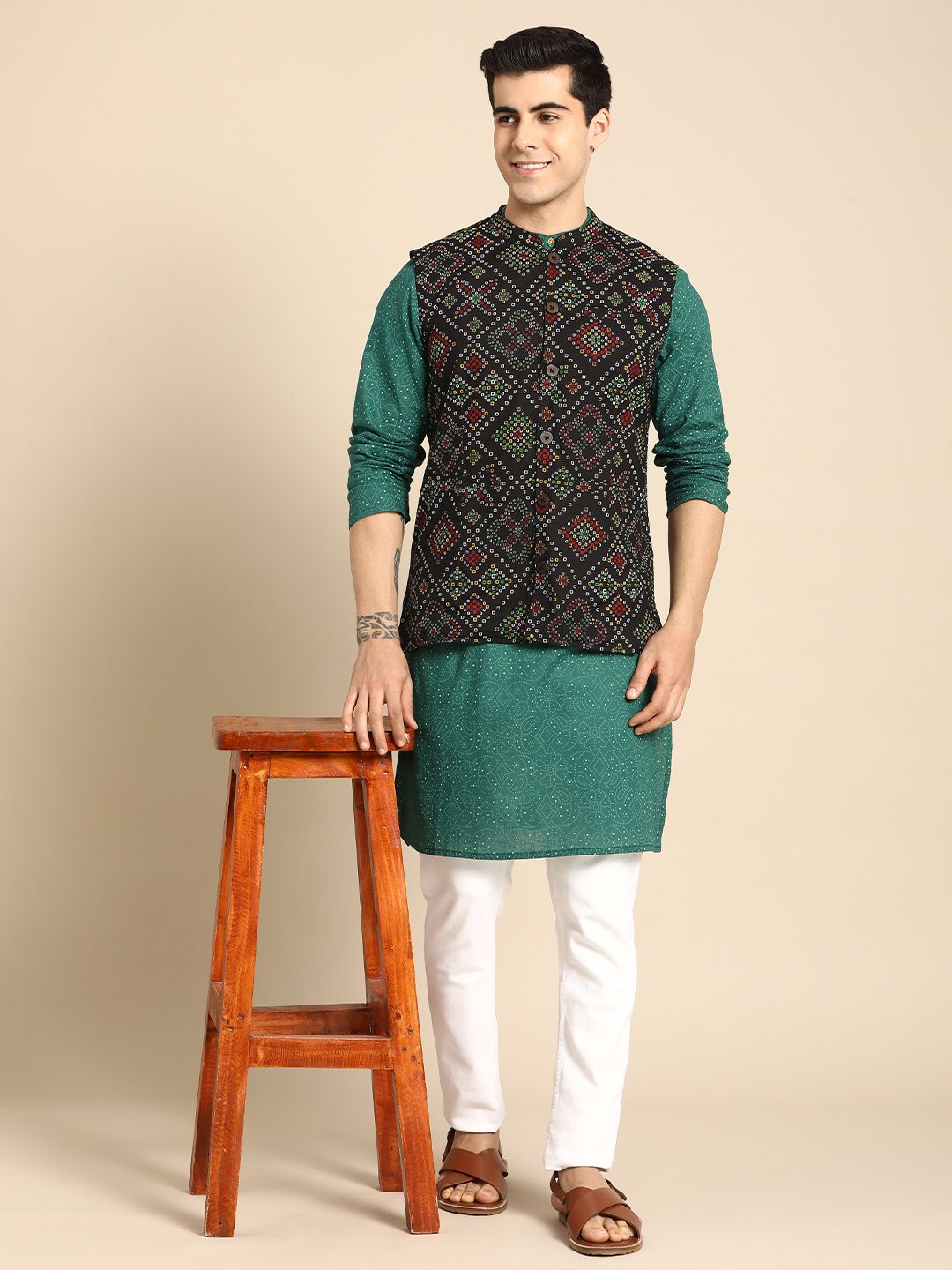 Anouk Men Black & White Bandhani Printed Pure Cotton Nehru Jacket