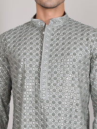 Jompers Men Geometric Embroidered Sequinned Kurta