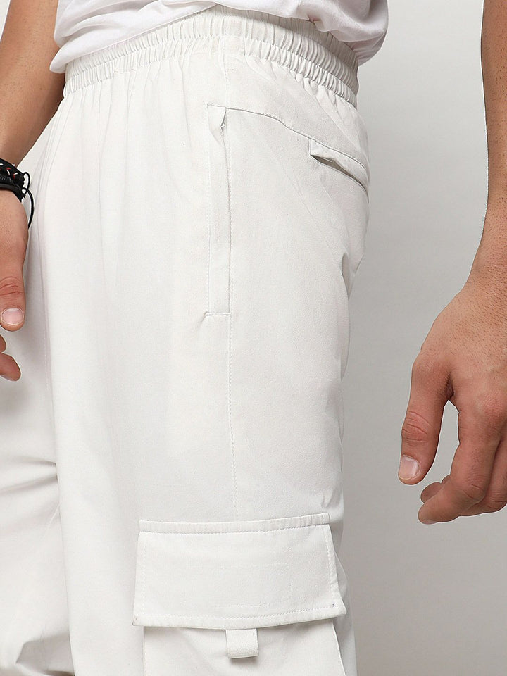 Campus Sutra Men Relaxed Loose Fit Easy Wash Joggers Trousers