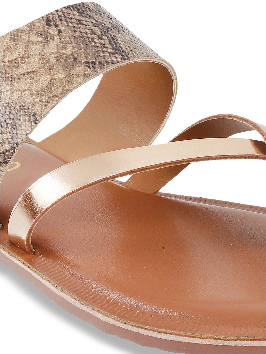 Metro Women Gold-Toned Snake Skin Printed One Toe Flats