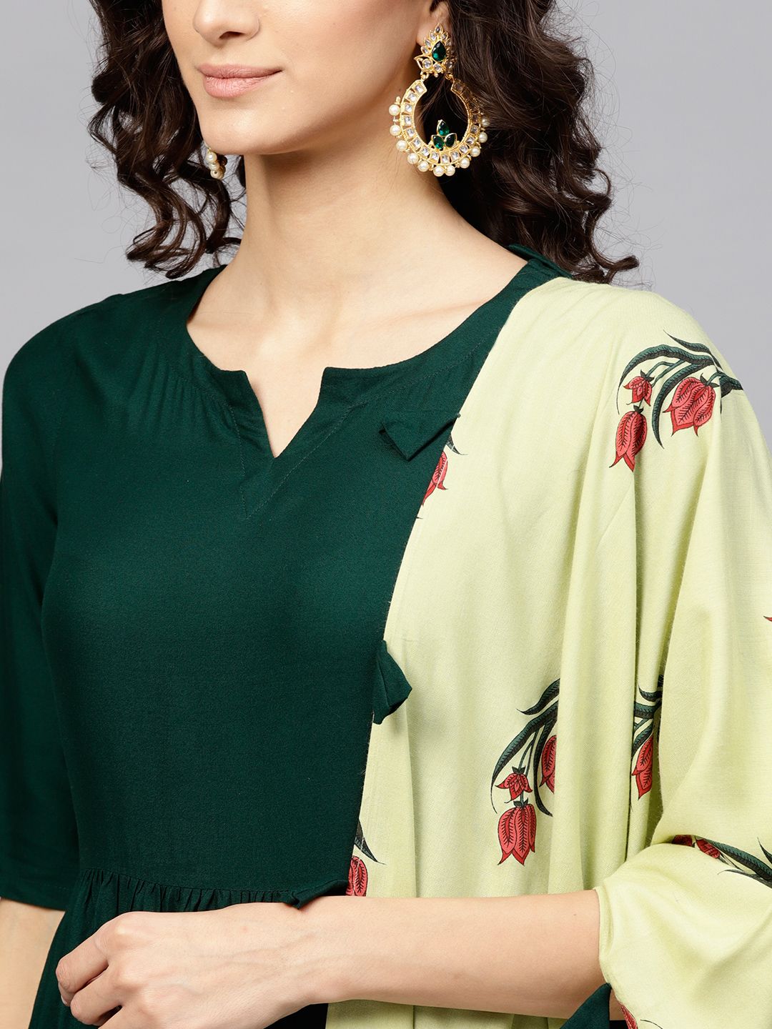 Libas Hunter Green Flowy Kurta Set with Floral Motif Stole