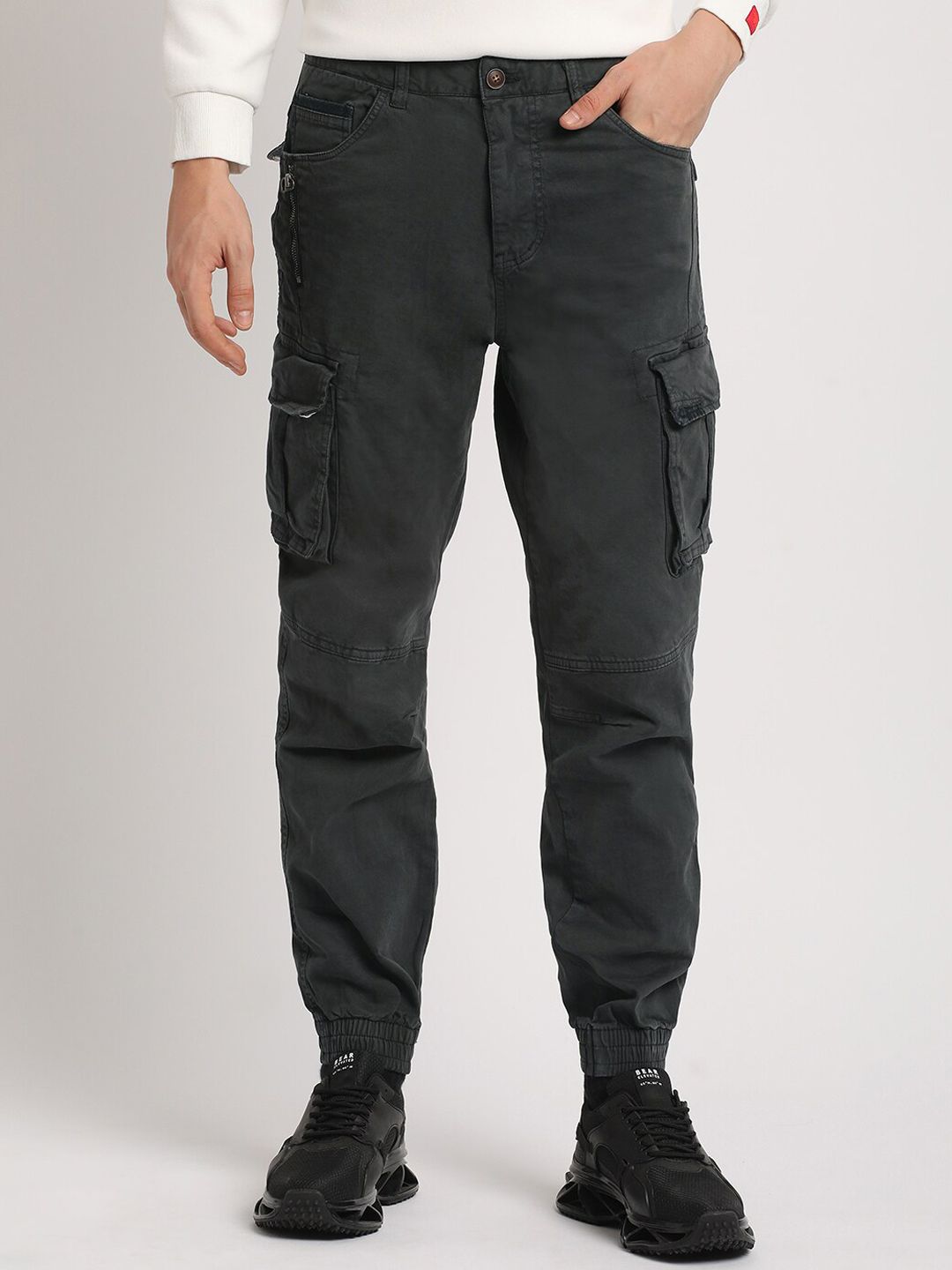 THE BEAR HOUSE Men Mid Rise Solid Regualr Fit Cargo